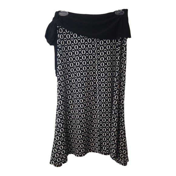 Black & White Graphic Print Pull-On Modal Skirt with Draped Side Tie; Size Small - Picture 2 of 5